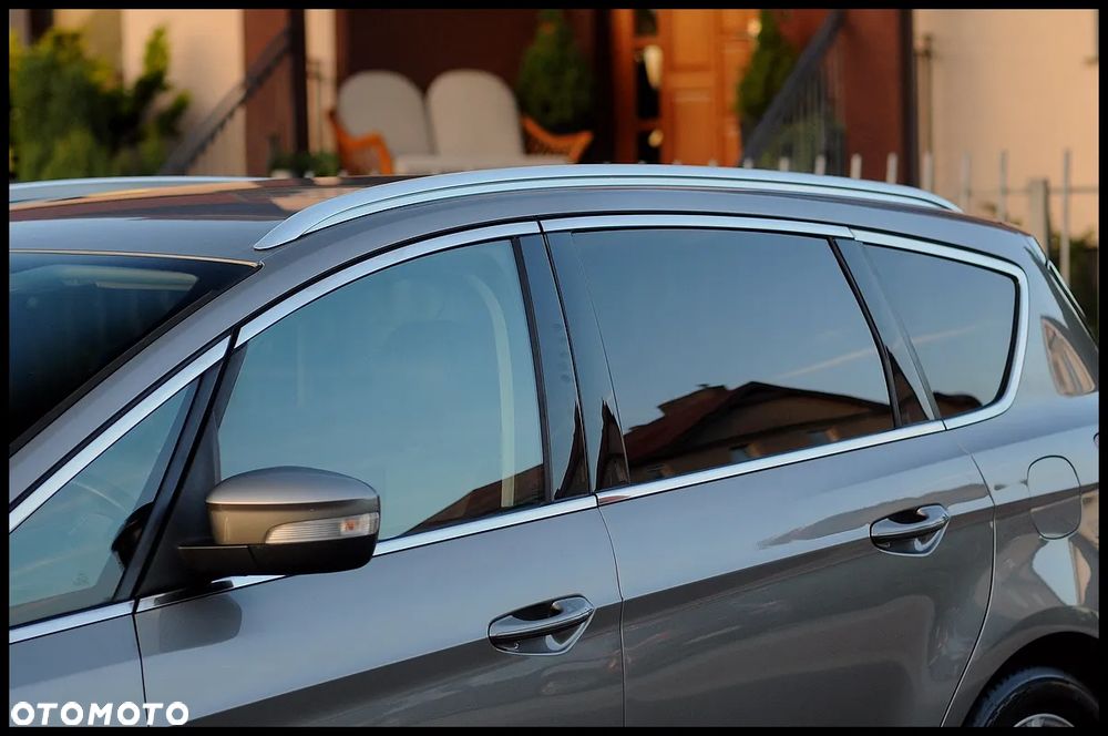 Ford S-Max - 16