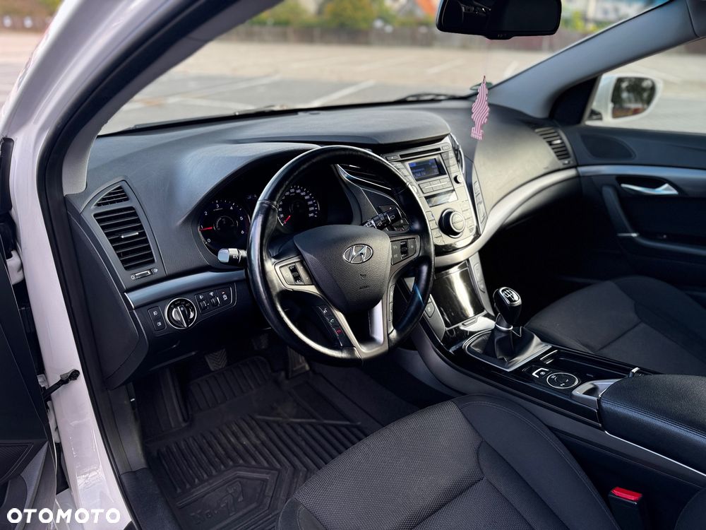 Hyundai i40 - 12