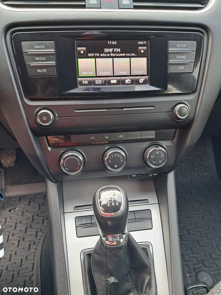Skoda Octavia 1.4 TSI Ambition - 8