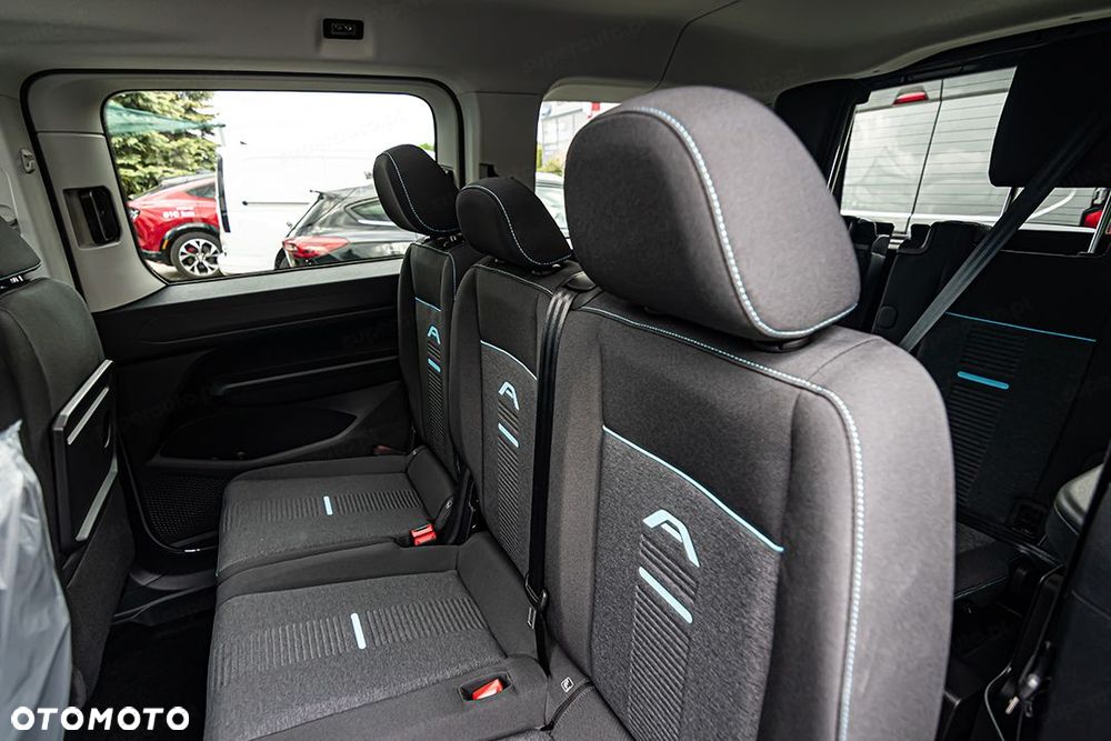 Ford Tourneo Connect - 13