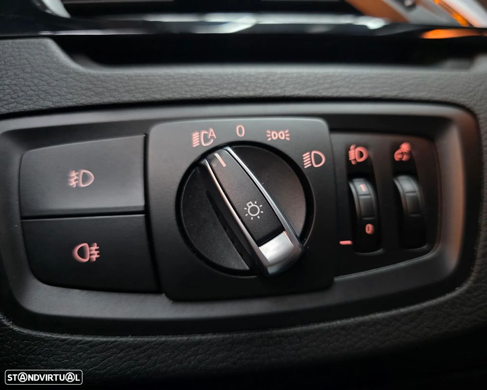 BMW X1 xDrive25e Advantage - 28