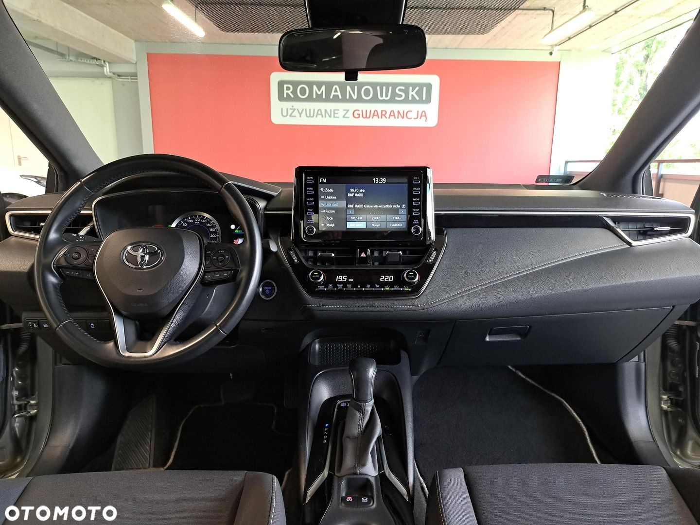 Toyota Corolla 1.8 Hybrid Comfort - 17
