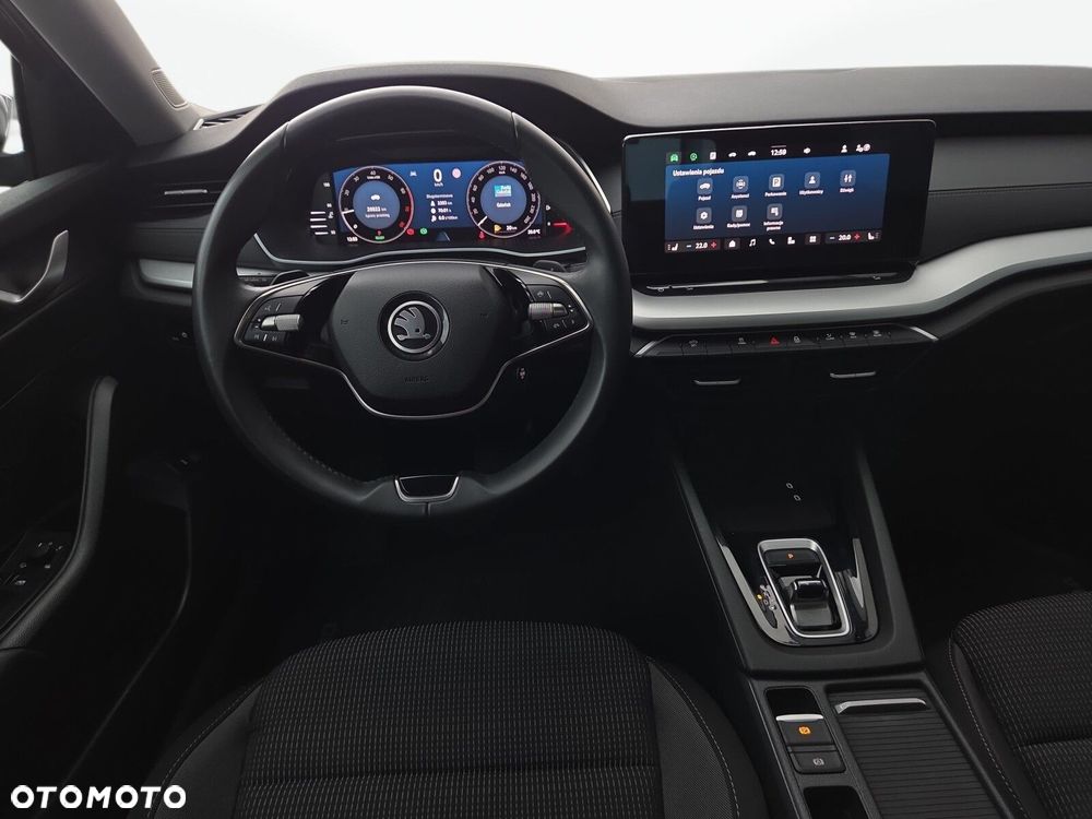 Skoda Octavia 1.5 TSI mHEV Selection DSG - 10