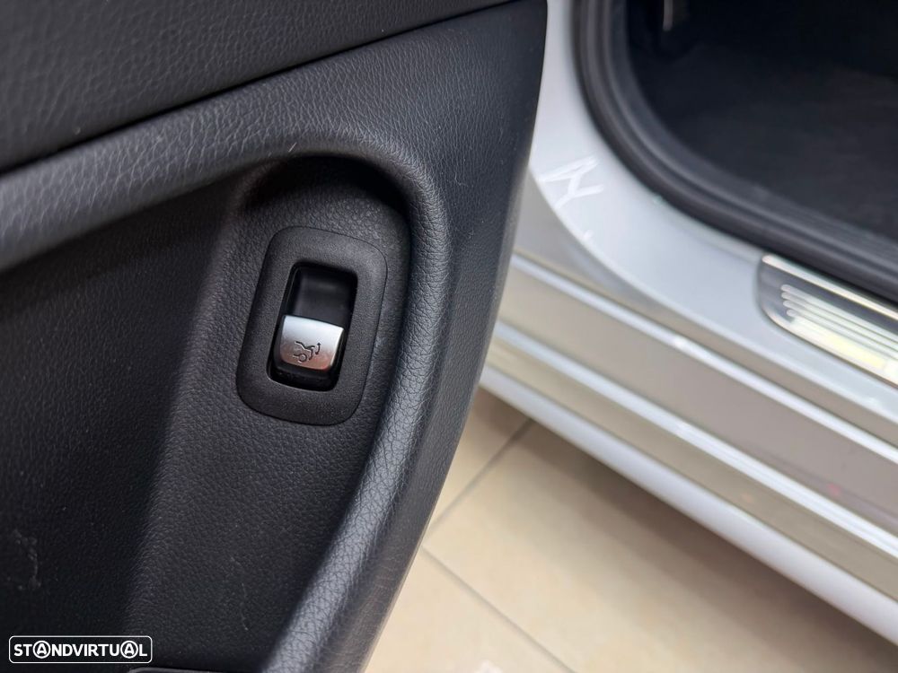 Mercedes-Benz C 220 d 9G-TRONIC AMG Line - 23