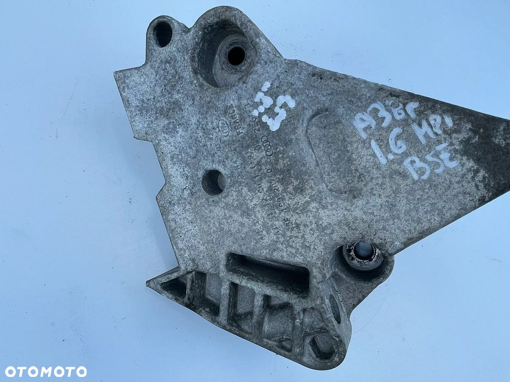 ŁAPA SILNIKA 06F199207Q VW GOLF V AUDI A3 8P SEAT SKODA 1.6 MPI - 2