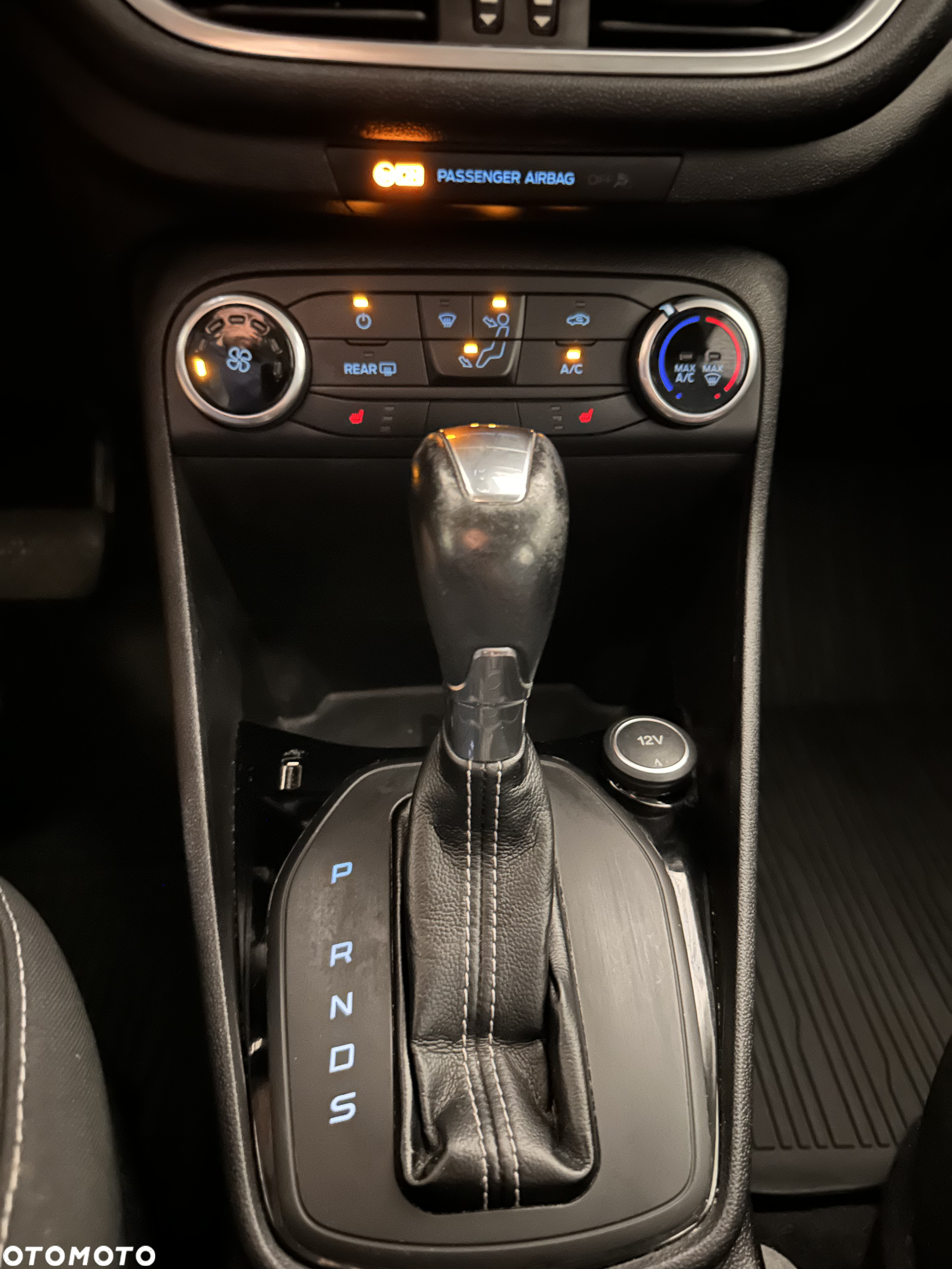 Ford Fiesta 1.0 EcoBoost S&S TREND - 14