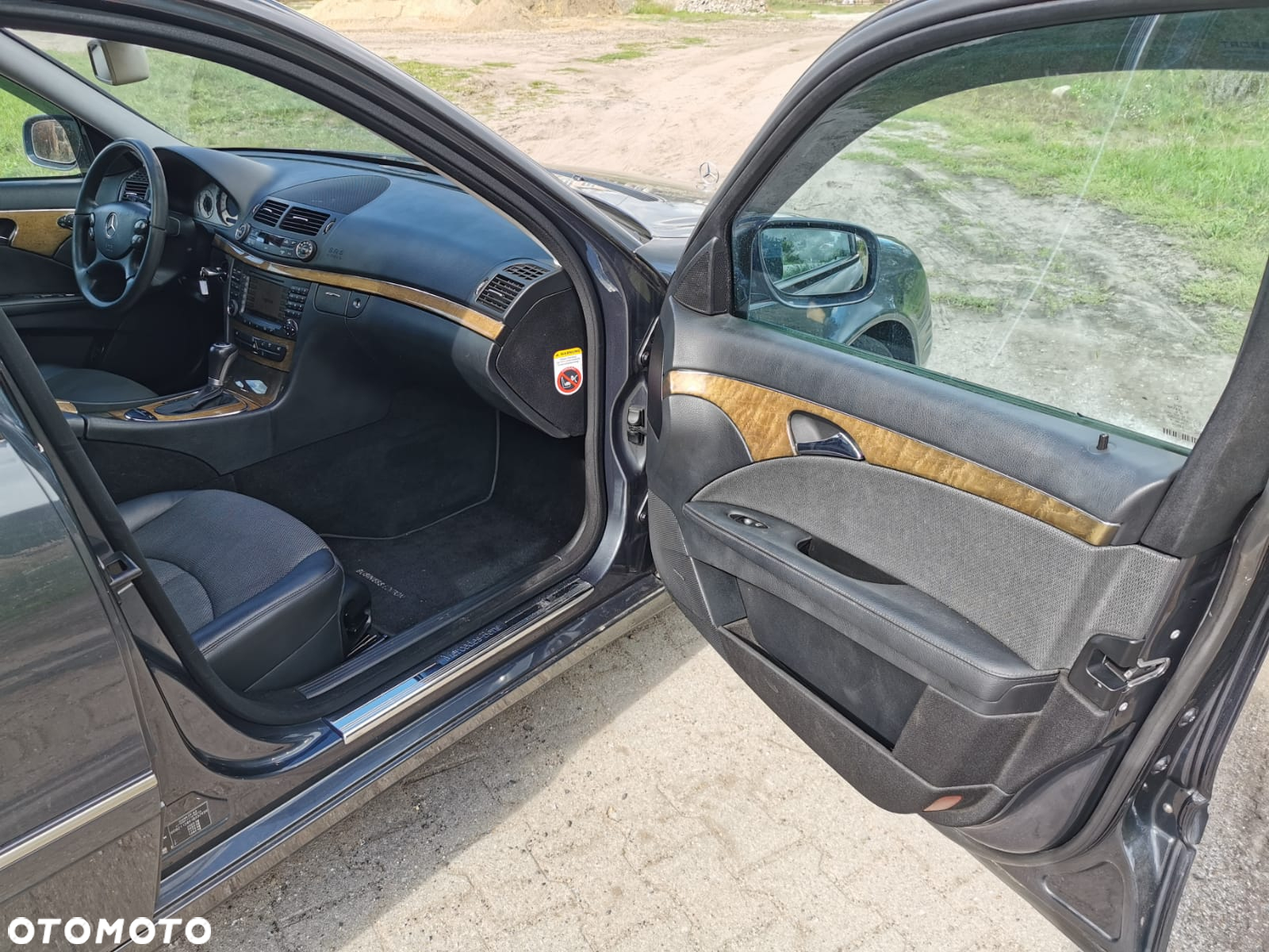 Mercedes-Benz Klasa E 320 CDI 4-Matic Avantgarde - 40