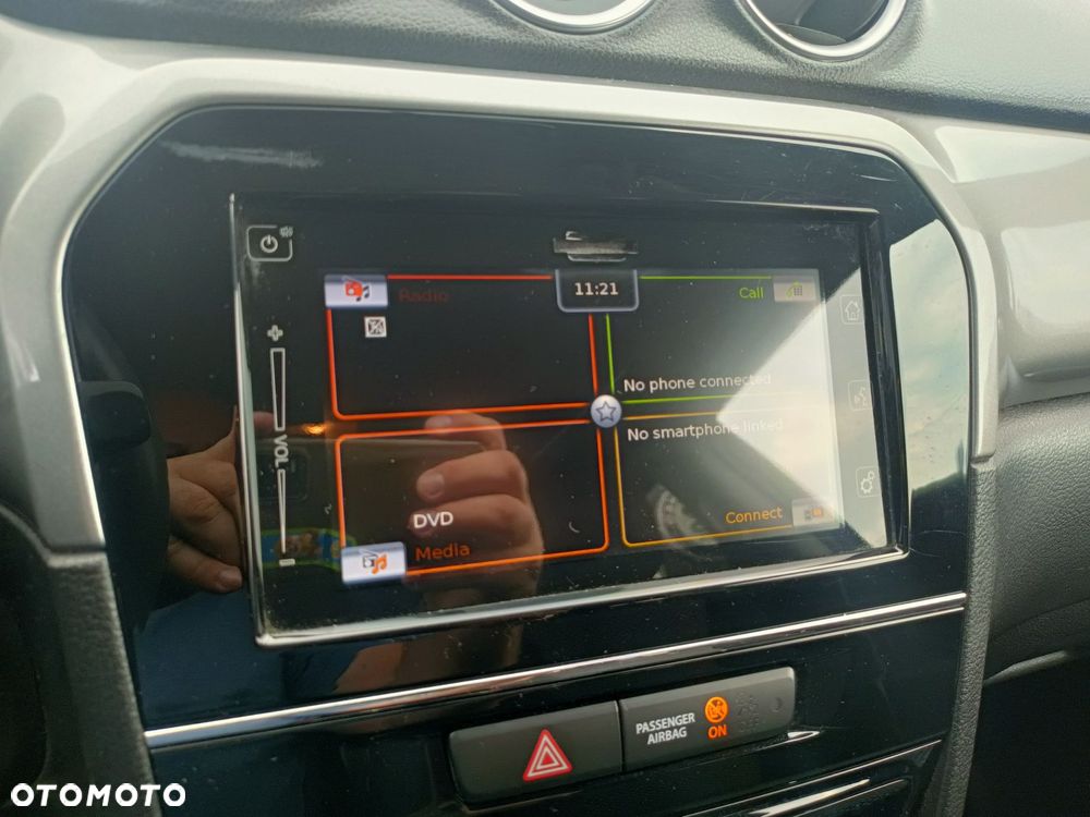 Suzuki Vitara 1.6 Premium 4WD - 18