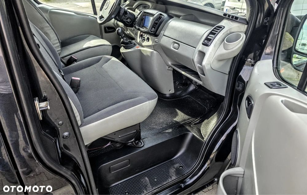 Opel Vivaro - 14