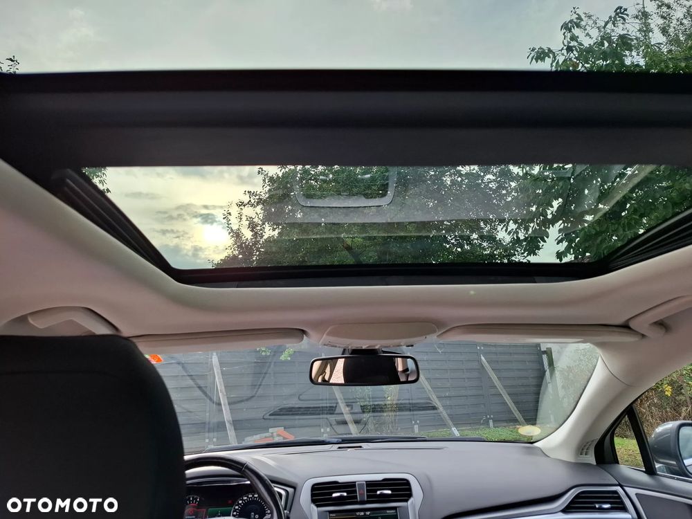 Ford Mondeo - 12