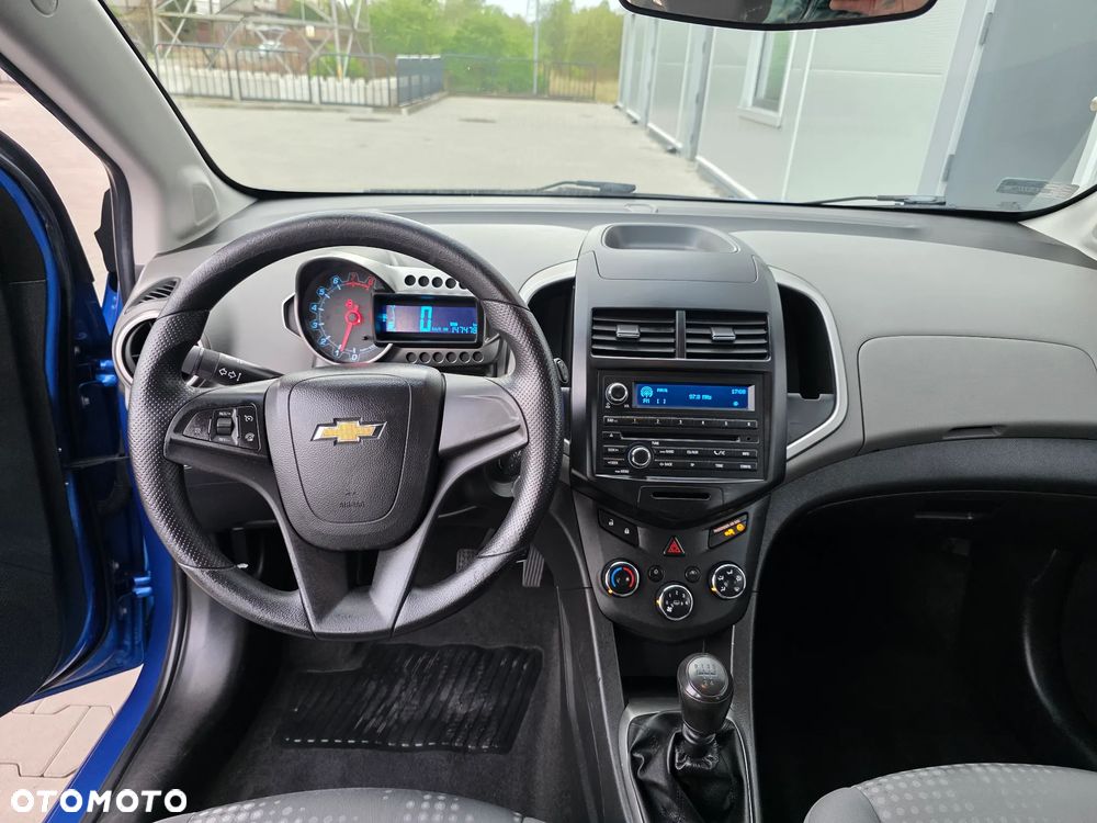 Chevrolet Aveo 1.2 LS - 11