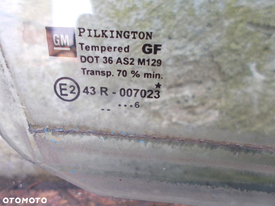OPEL VECTRA C LIFT SIGNUM 5D SZYBA LEWA TYŁ TYLNA - 2