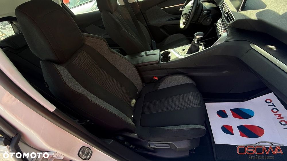 Peugeot 3008 BlueHDi 120 Stop & Start Allure - 17