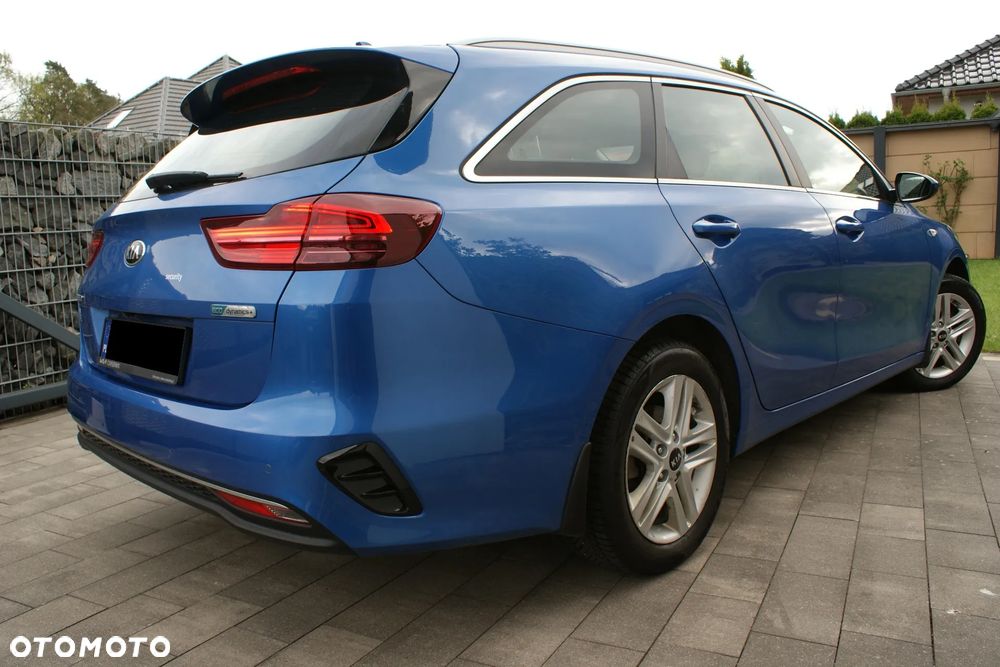 Kia Ceed 1.6 CRDi Eco-Dynamics+ (48V Mild-Hybrid) DCT7 Vision - 6