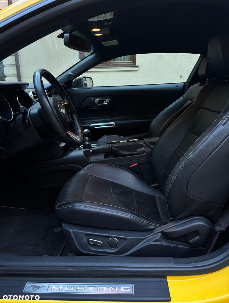 Ford Mustang - 14