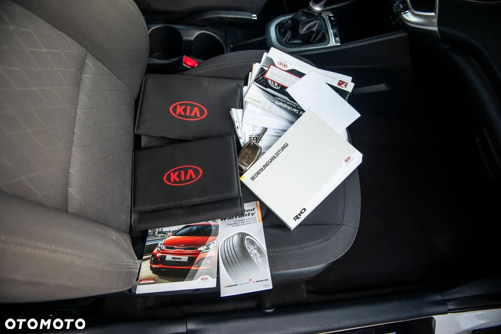 Kia Rio 1.2 Attract - 40