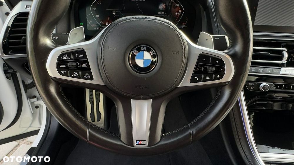 BMW Seria 8 - 19