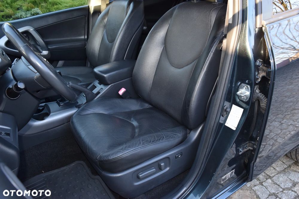 Toyota RAV4 2.2 D-CAT 4x4 Executive - 14