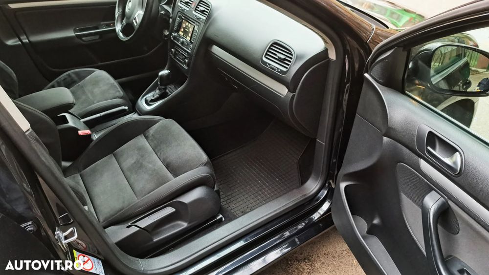 Volkswagen Golf 1.6 TDI DPF DSG Highline - 12