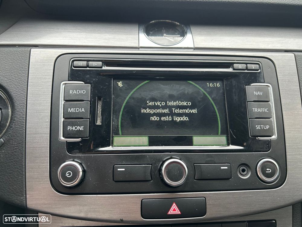 VW Passat Variant 1.6 TDI Confortline Navig - 30