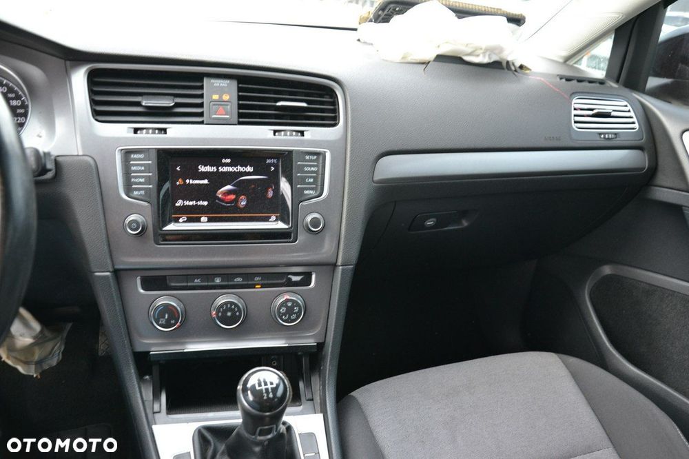 Volkswagen Golf - 20