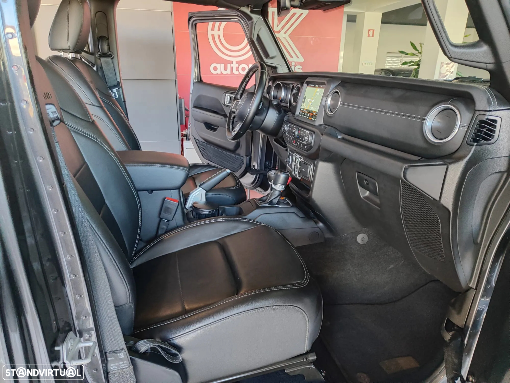 Jeep Gladiator 3.0 CRD Overland AT8 - 16