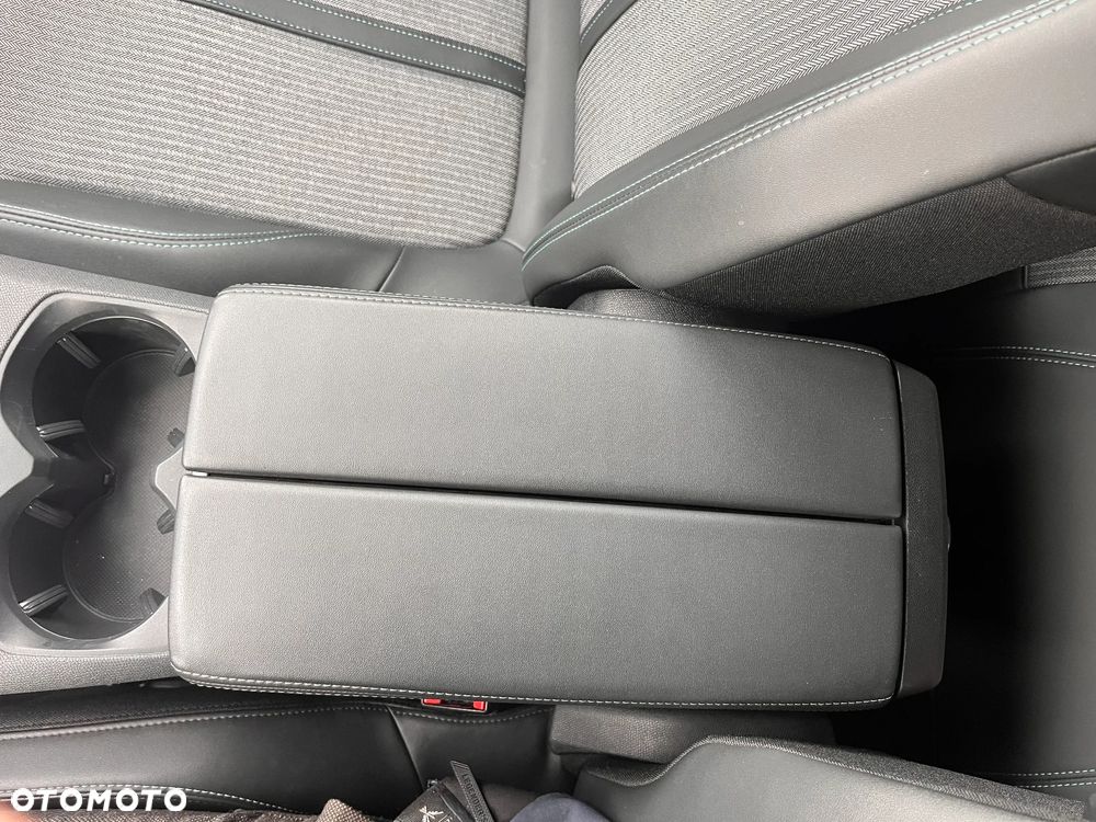 Peugeot 3008 225 e-EAT8 Allure - 35