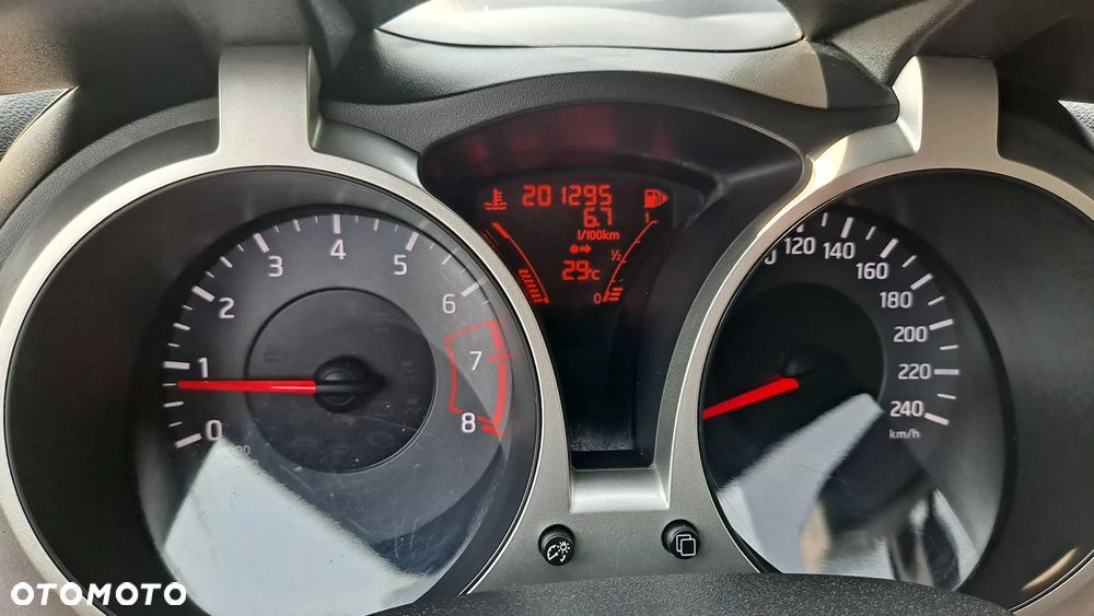 Nissan Juke - 25