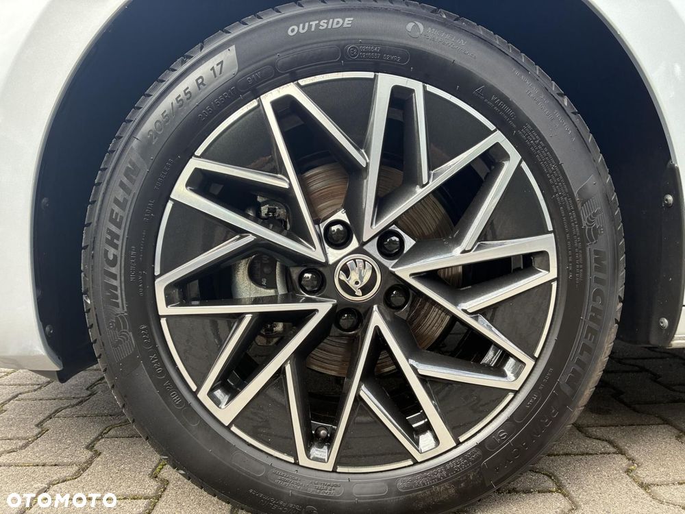 Skoda Octavia 2.0 TDI Selection DSG - 10