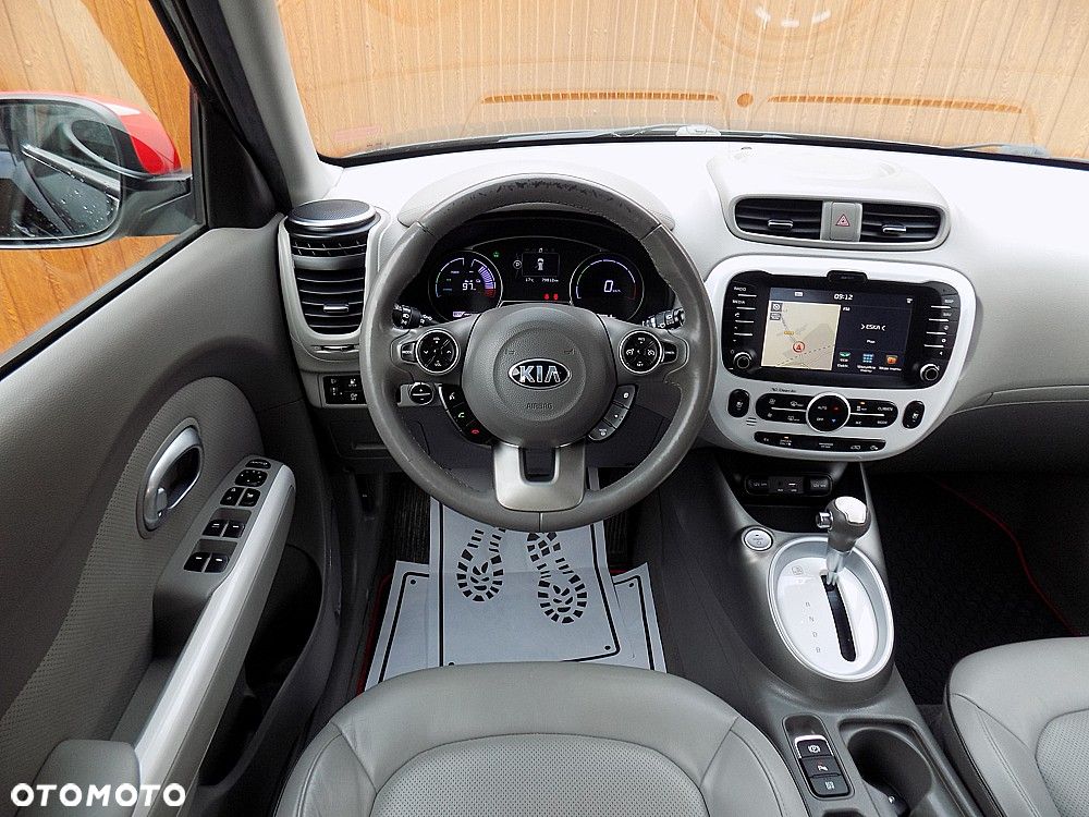 Kia Soul Plug - 16