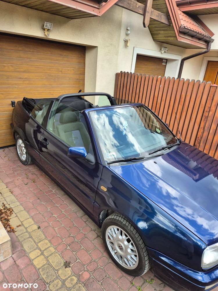 Volkswagen Golf 1.8 GL - 9