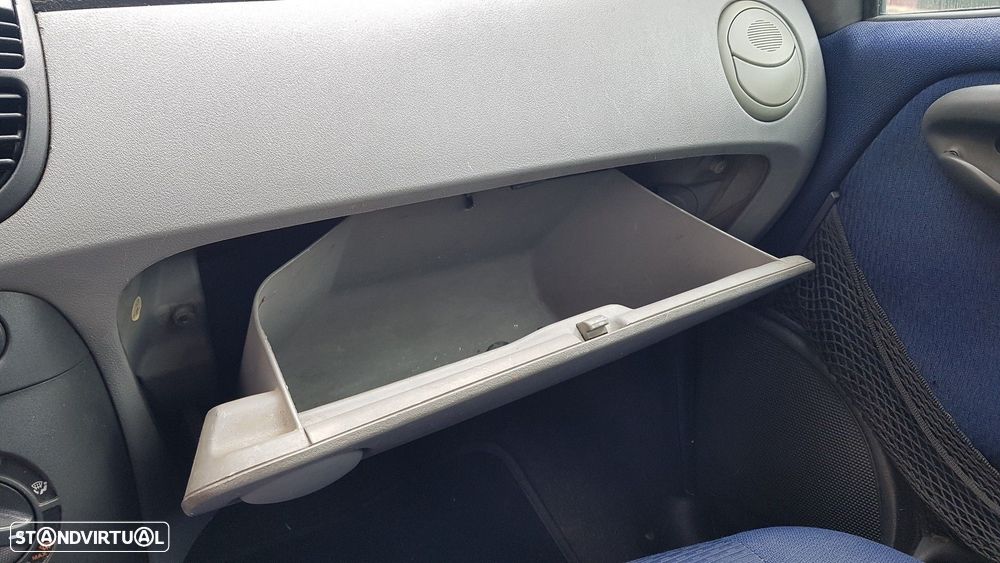 PORTA LUVAS FIAT PUNTO 2001 - 1