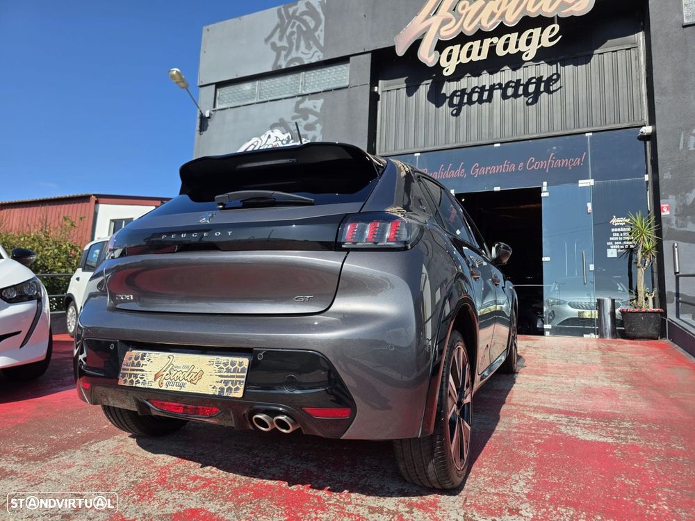 Peugeot 208 1.2 PureTech GT EAT8 - 11