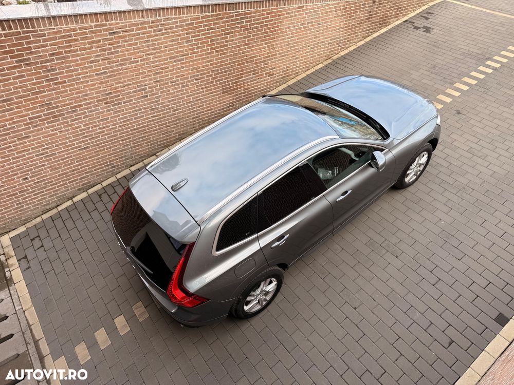Volvo XC 60 B4 MHEV AWD Momentum Pro - 6