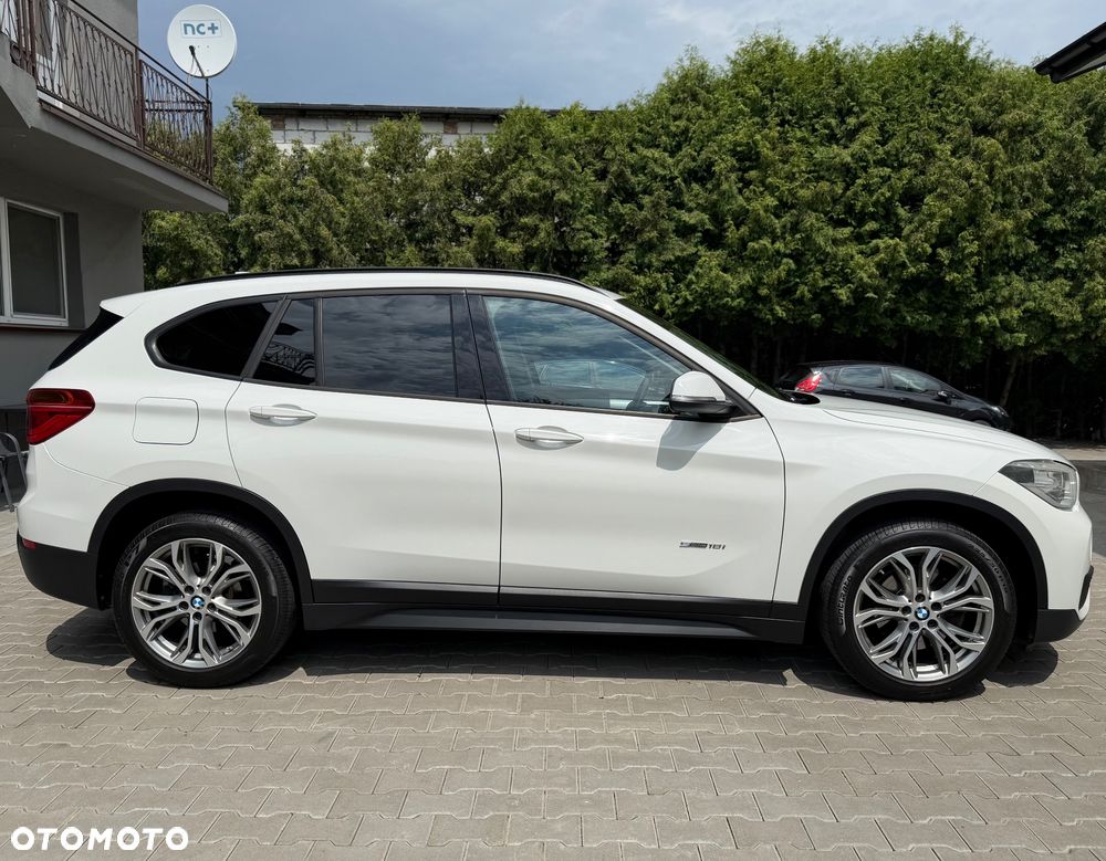 BMW X1 sDrive18i - 1