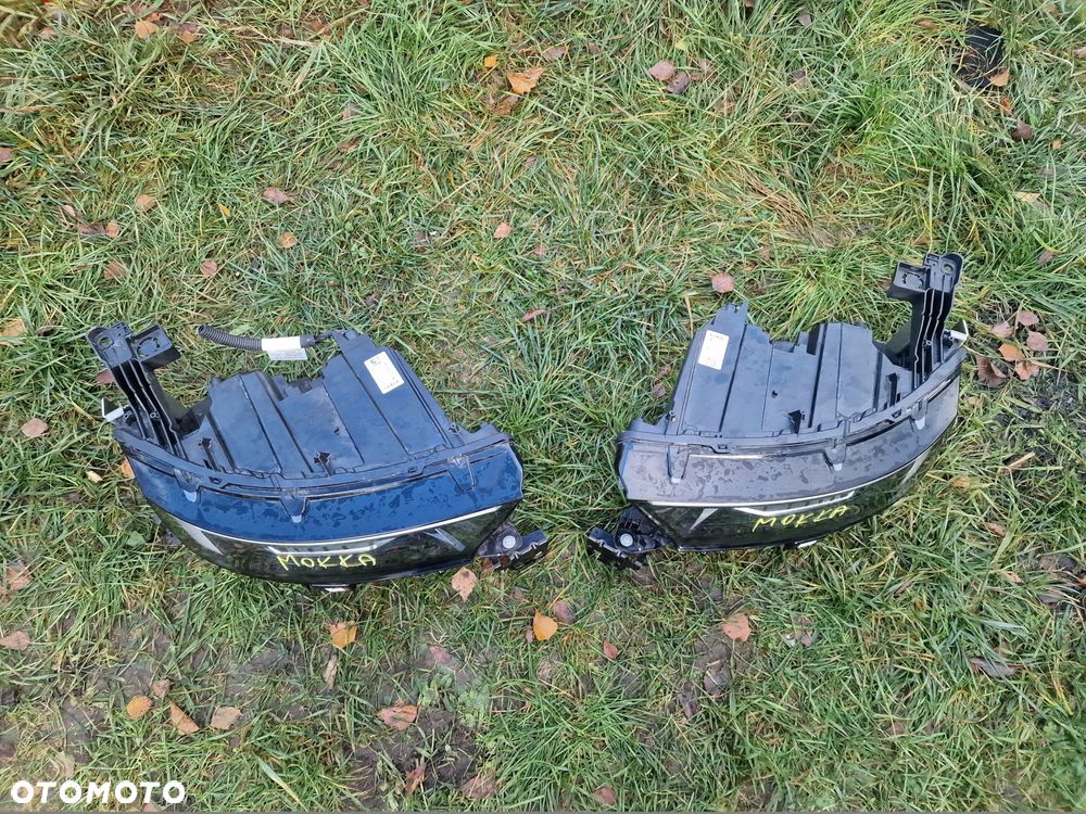 lampa przednia led opel mokka b 2023 rok 9847939580 9847939080 komplet - 2