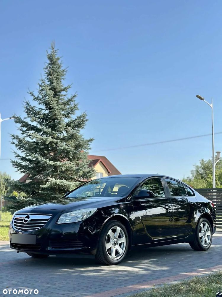 Opel Insignia - 1
