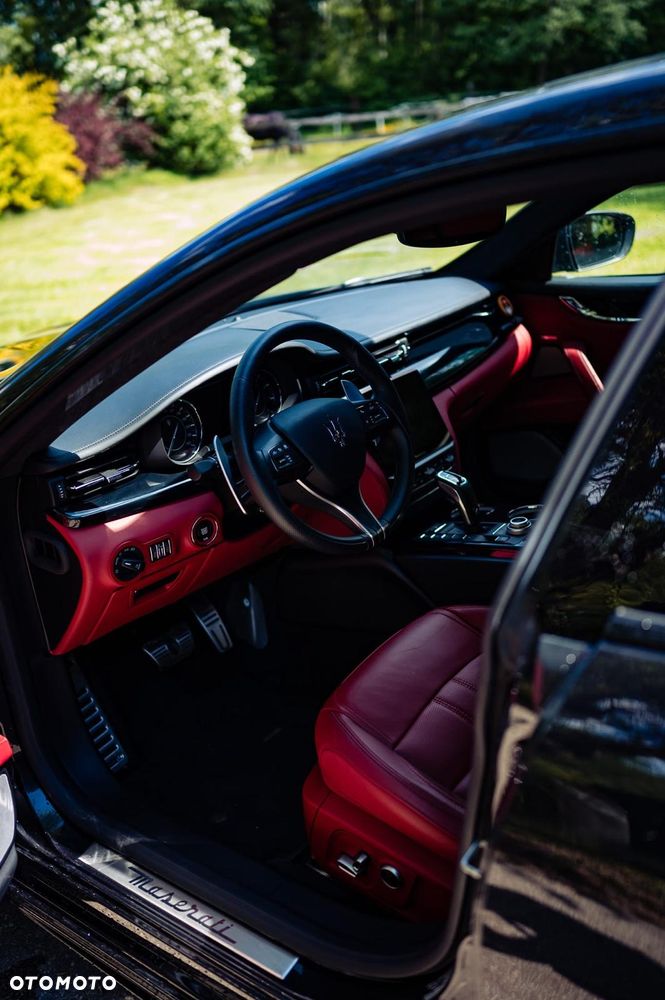 Maserati Quattroporte Modena Q4 - 30