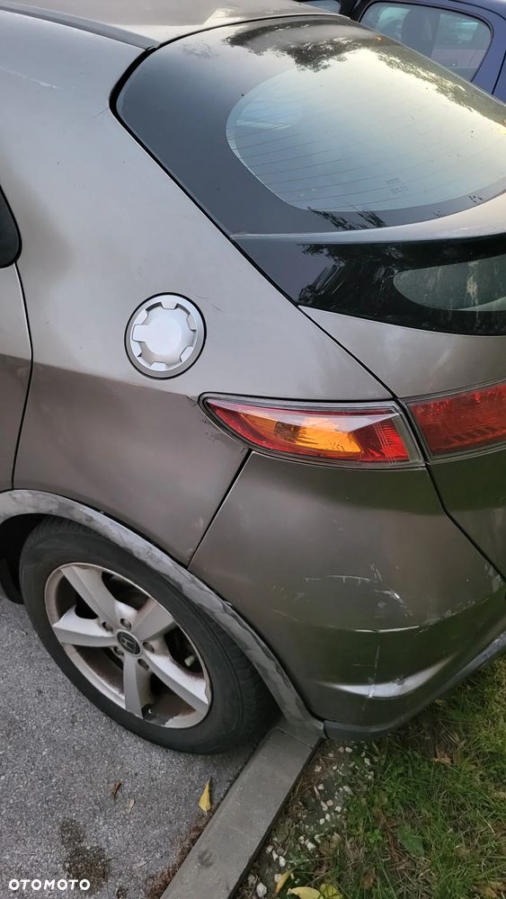 Honda Civic 1.4 Comfort - 9