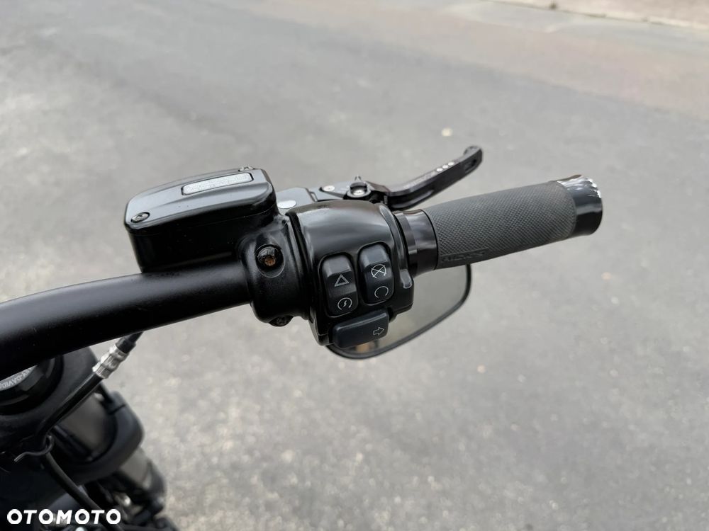 Harley-Davidson FXSB Breakout - 11