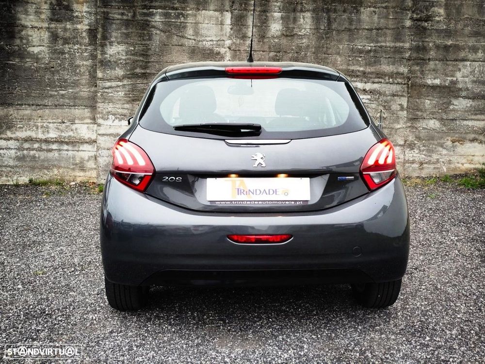 Peugeot 208 1.2 PureTech Signature - 18