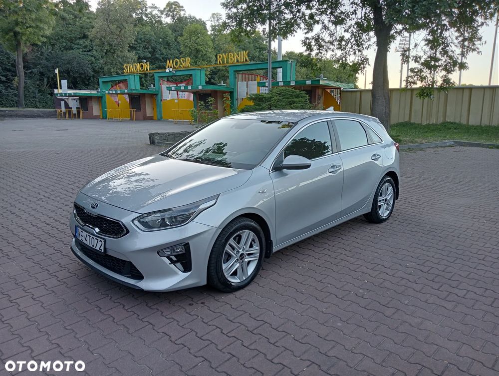 Kia Ceed 1.6 CRDi mHEV M - 1