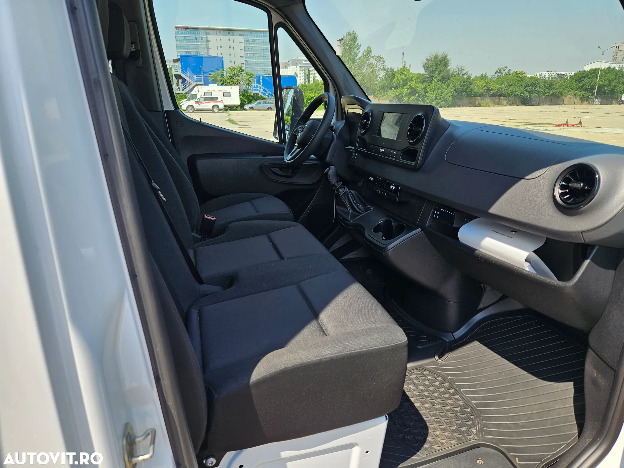 Mercedes-Benz SPRINTER - 11