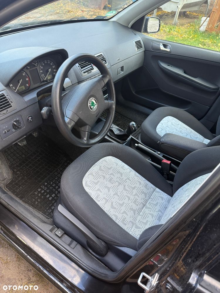 Skoda Fabia 1.4 16V Comfort - 10