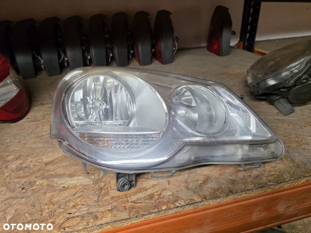 VOLKSWAGEN POLO 9N3 LAMPA PRZEDNIA PRAWA LEWA ANGLIK - 6