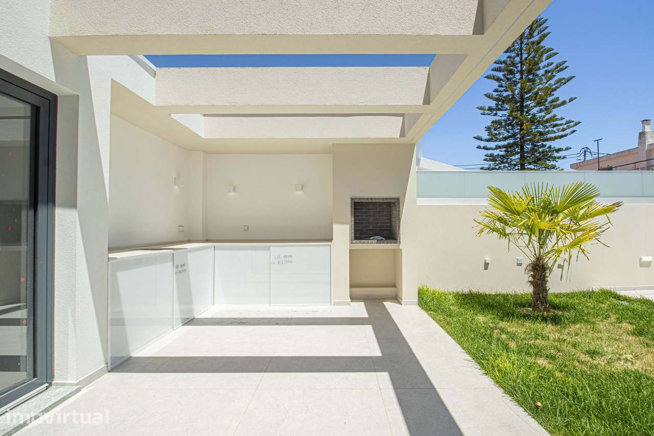 Moradia Luxo T4 Isolada em Belverde com Piscina - Grande imagem: 2/57