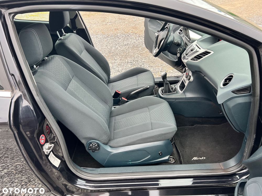Ford Fiesta 1.25 Titanium - 13