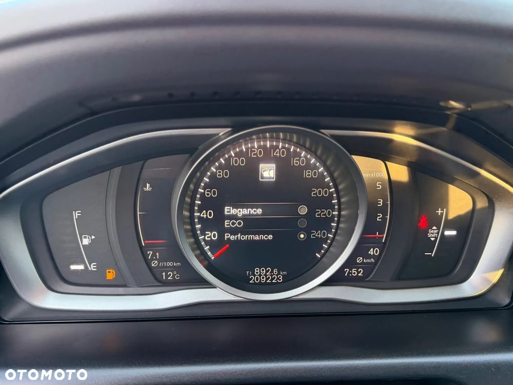 Volvo XC 60 D3 Ocean Race - 20