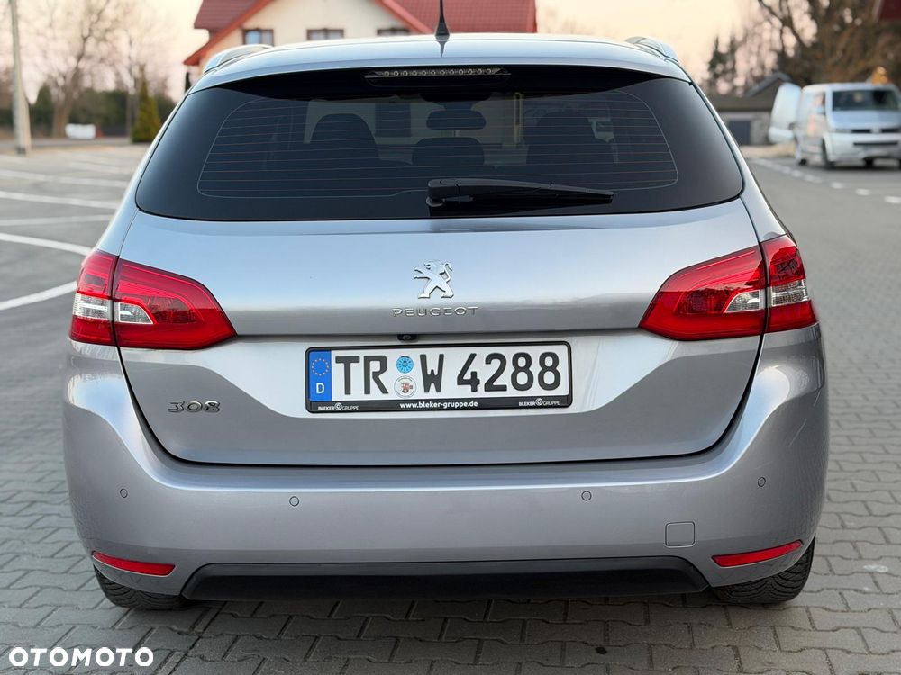Peugeot 308 BlueHDi 130 EAT8 Stop & Start Allure - 24