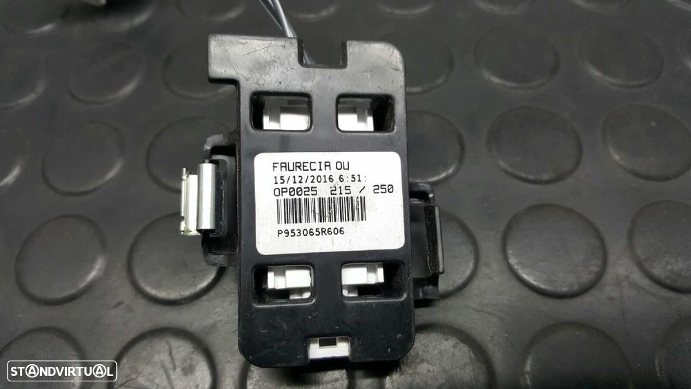 LUZ INTERIOR RENAULT MEGANE IV BERLINA 5P GT-LINE - 6